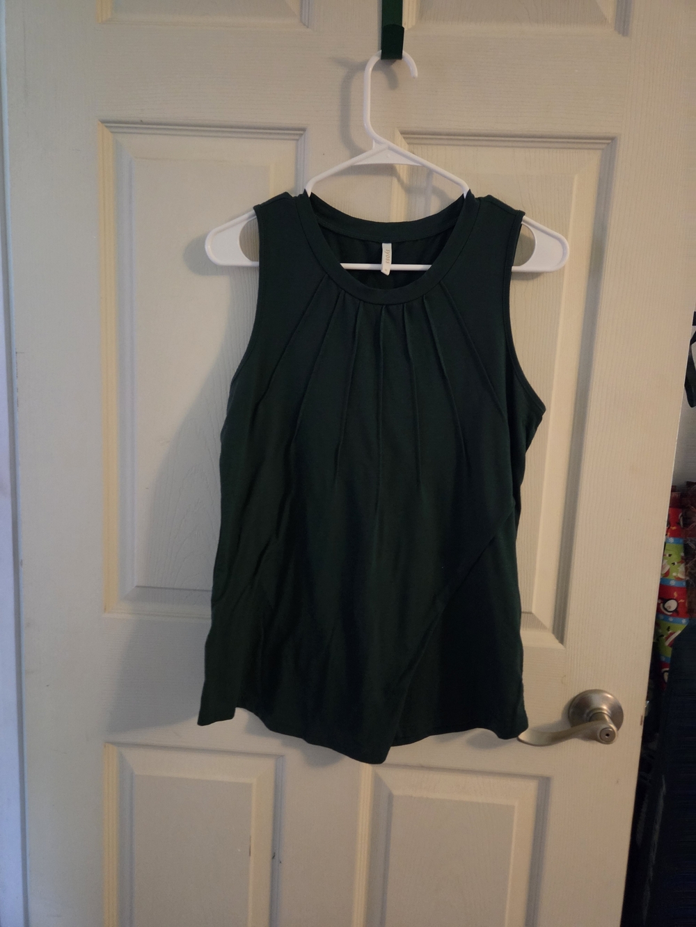 Sleeveless Pleated Round-Neck Tank Top - Dark Green